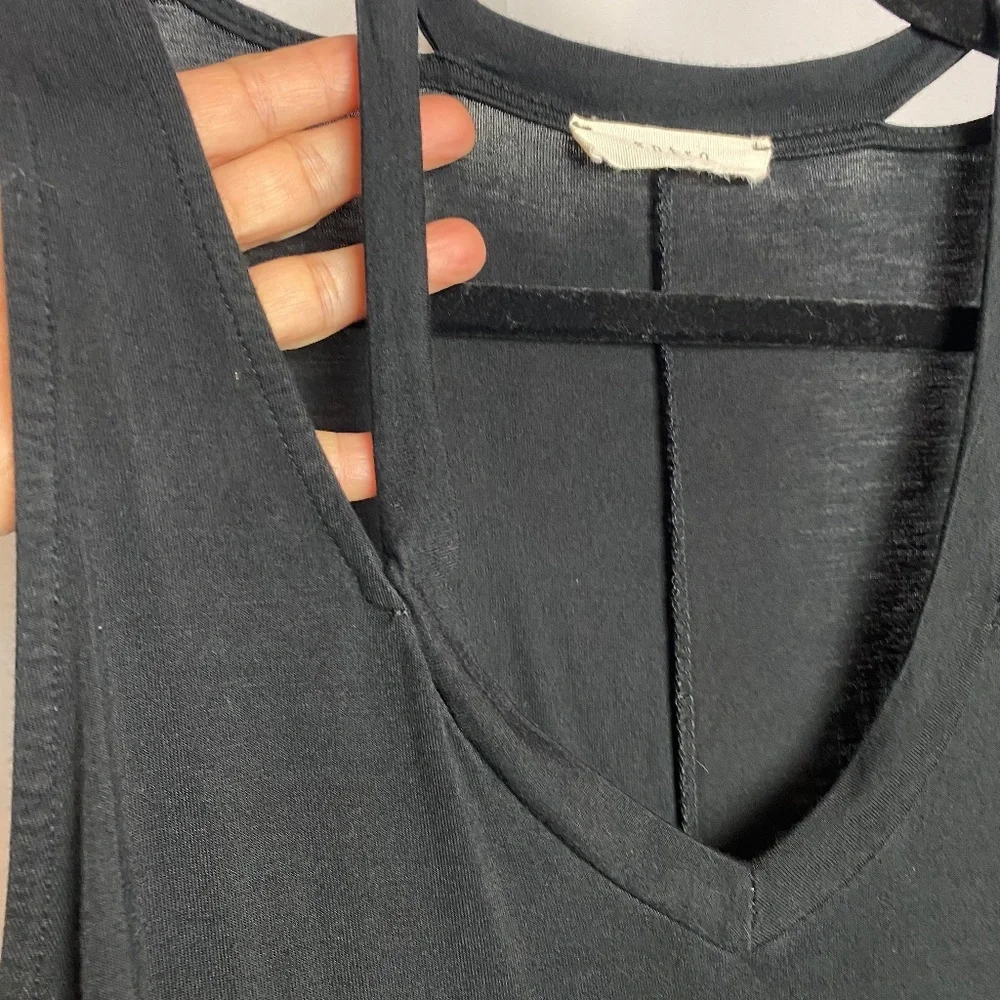 💙5/$15. Entro Sleeveless Black Strappy Neckline Flowy Emo Fairy Goth Top Small